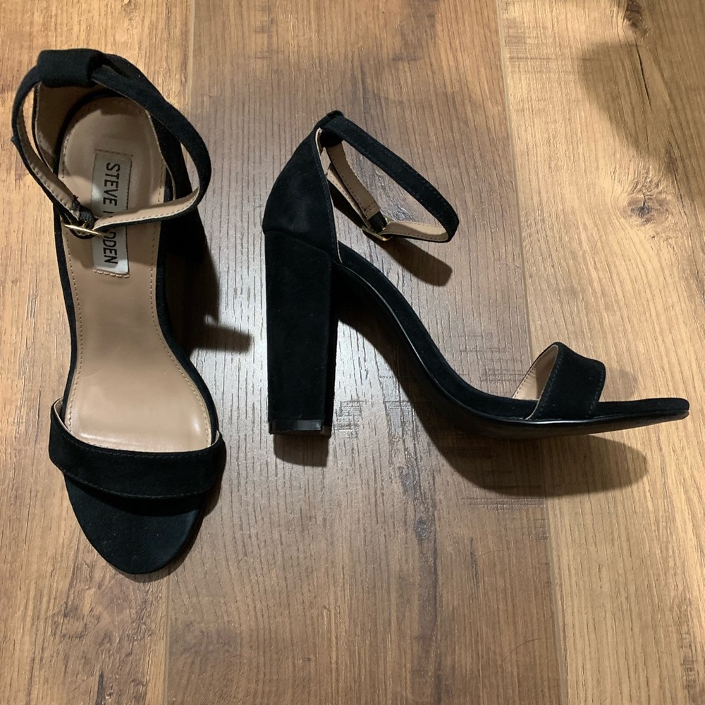 Steve Madden Carrson Black Heels